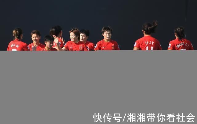 中国女足|女足亚洲杯:王霜独中两元中国女足首战轻取中国台北