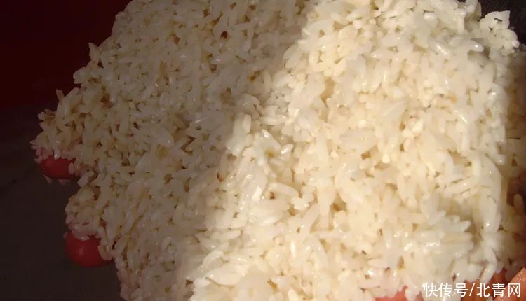 红曲|护血管只知道吃三七？天然“血管清道夫”，中医常用它泡水喝