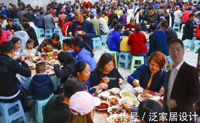 农村酒席发现冷席现象,喜欢随礼不吃饭,人心变了还是什么原因?