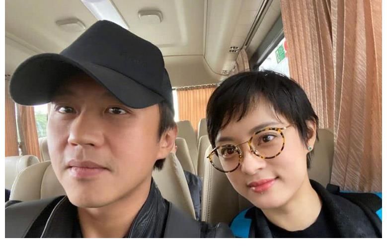 邓超给家人做biangbiang面，没放油泼辣子，孙俪激动发文秀恩爱