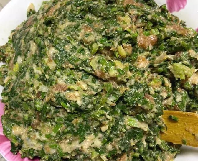 天冷了用它包饺子,比韭菜馅好吃,嘴巴不臭了,排出宿便,体重2位数
