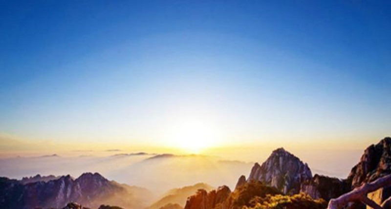 考官点名14岁才子却不敢回应,考官写下14字相劝,才子回句更绝的!