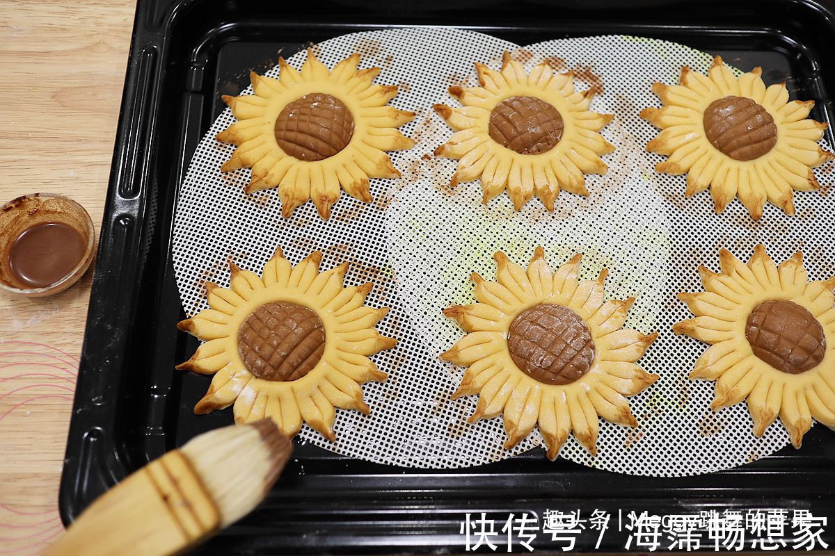 面团|一次发酵的向日葵馒头,端上桌惊艳了,光滑细腻暄软还能省60分钟
