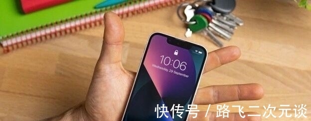 手机|iPhone 13 mini 评测：很小很强，但也有一个缺点