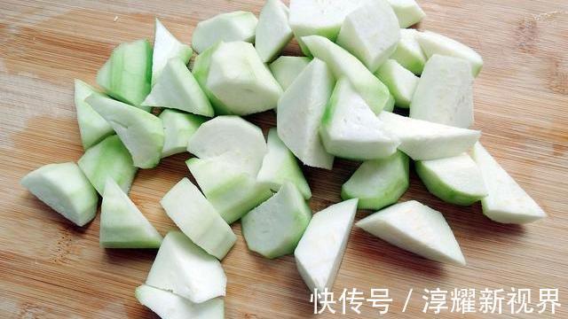 无花果干|查出甲状腺结节,牢记“4吃、2不吃”,活血散结,甲状腺或报答你