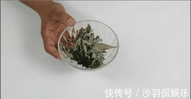 熏艾|艾草用打火机烧一烧,活了30年才知道,真的超厉害