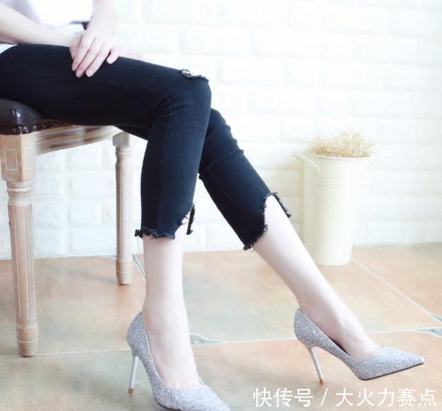 美脚鞋 小白鞋不兴了,洋气又显高的6款“美脚鞋”,舒适不累脚