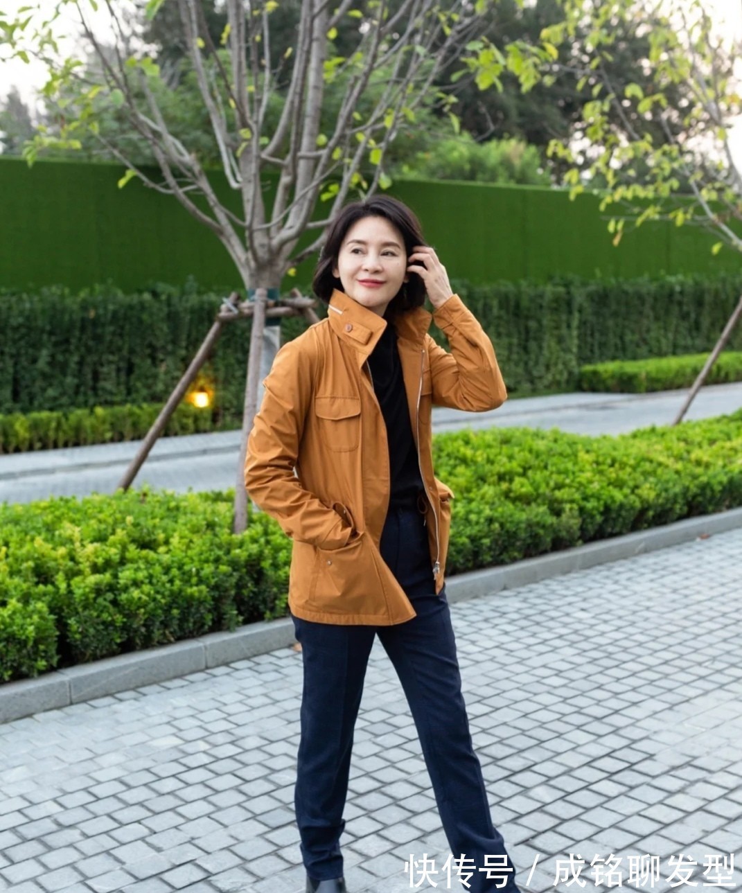 选用|五十岁的女人并不老,这几位妈妈的穿搭不仅优雅,还告别大妈感