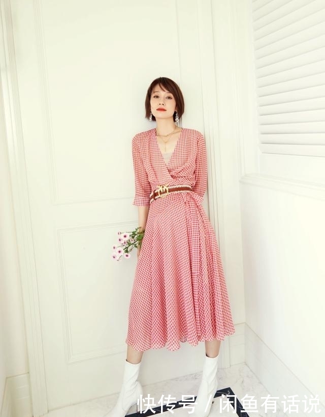 纱裙|马伊琍躲过中年发福却瘦过头,穿印花纱裙撑不起来,气质打了折扣