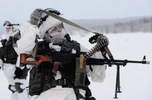 低温|零下70度低温，俄罗斯士兵怎么御寒？这套30万装备抢着用
