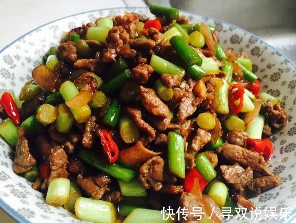 精选美食推荐蛋虾仁,麻辣仔鸡,蒜苔炒牛肉的做法