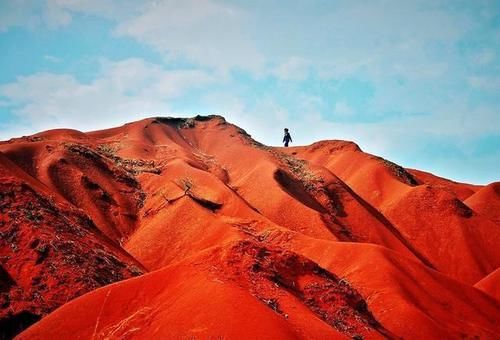 广东版“沙漠”火了，拥有新疆的火热，还多了乡村的特色