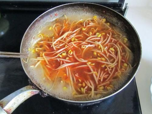  郫县豆瓣|教你在家做出让人欲罢不能的水煮肉片，肉片鲜香滑嫩，下酒又下饭