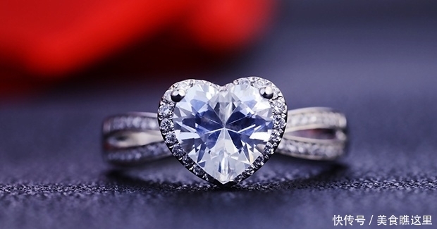 什么牌子的钻戒好？买钻戒选牌子还是选品质？