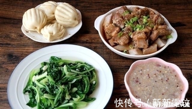 排骨芋头|家常晚餐提前做准备,接了孩子进家十分钟开饭,营养又美味