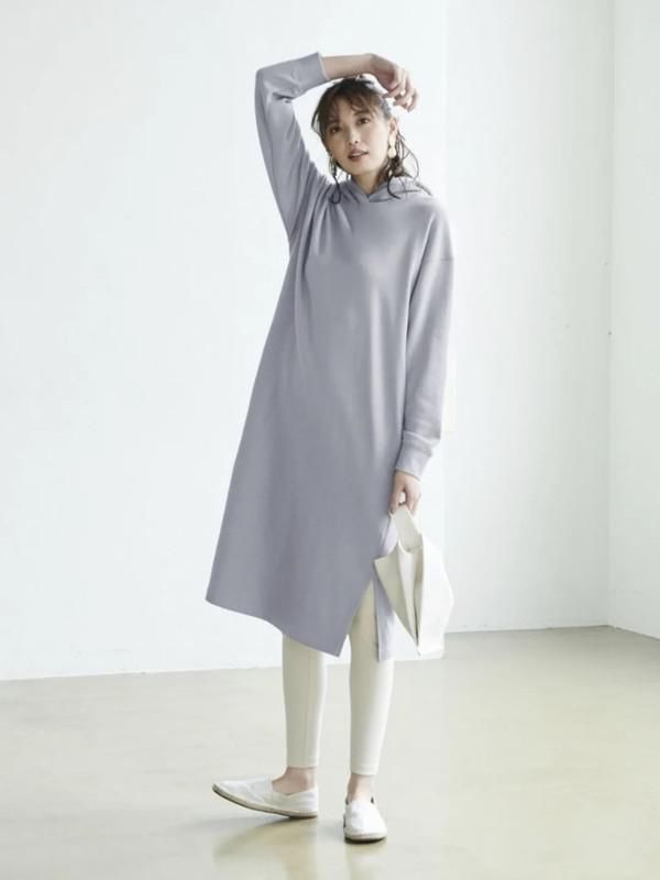 蓝色系才是早春流行色，时尚博主的“气质蓝”穿搭，令人眼前一亮