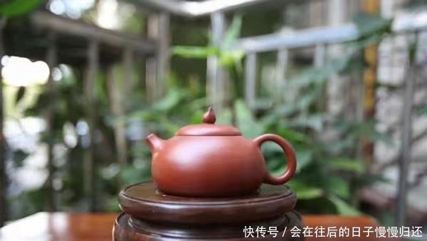 秦始皇有多忙？每天要批阅120斤重的竹简奏章\＂,\＂i10\＂:\＂简牍的100种声音|懂壶人分享3个方法，轻松鉴别代工壶！