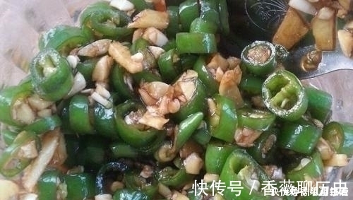 神仙辣椒|婆婆教我腌“神仙辣椒”，上桌比肉抢手，腌一盆都不够吃三天