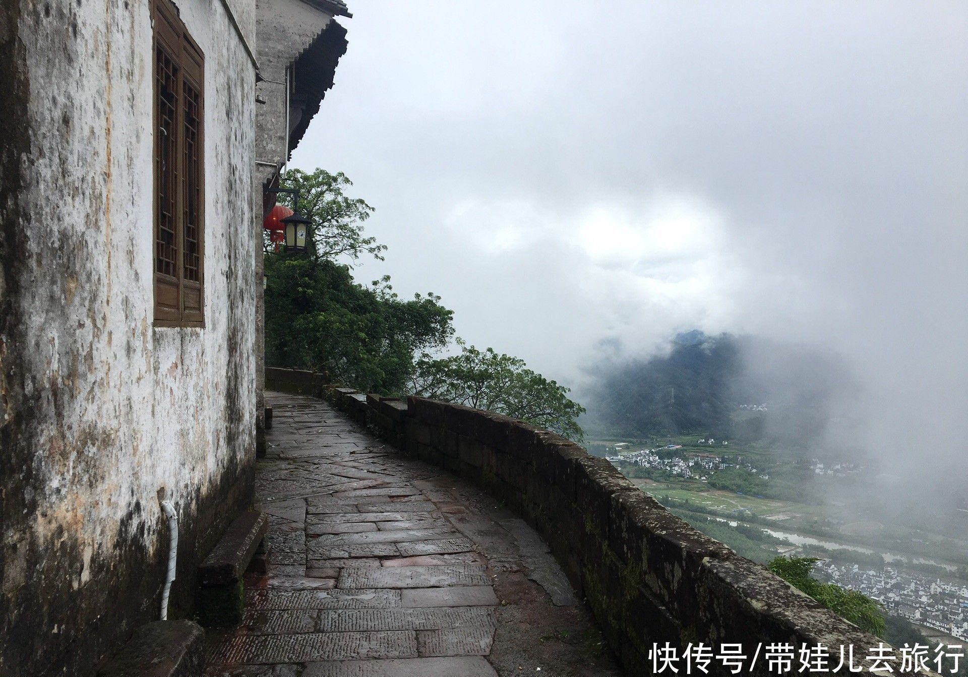 赞为|中国四大道教名山之一，被乾隆赞为江南第一名山，江南的小武当