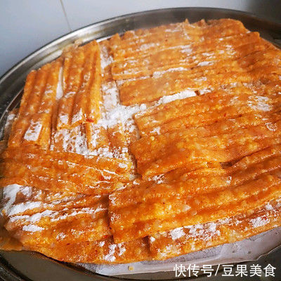 麻辣条|这道自制麻辣条美味下饭，连着吃都不腻