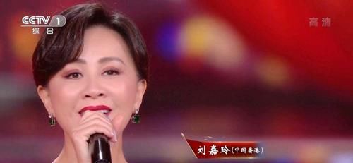 瑟瑟发抖|央视国庆晚会娱乐性降低，观众还没完全适应，5个方面表现最明显