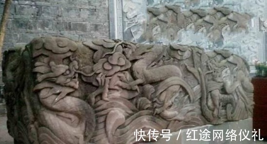 盗墓笔记&长白山考古,发现了800年前”九龙抬棺“,网友:盗墓笔记成真