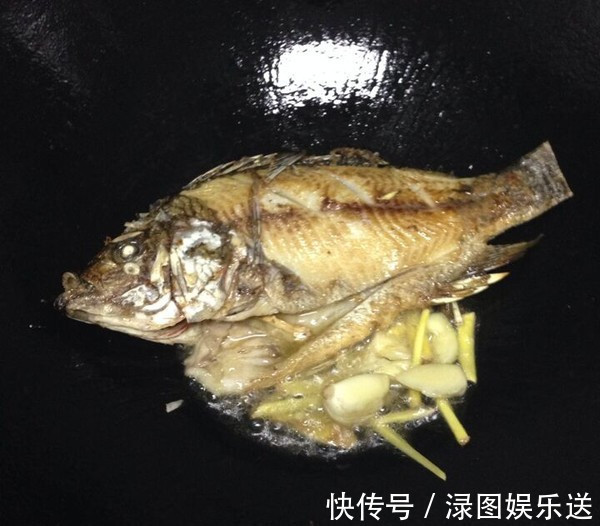 罗非鱼|广东人叫它“垃圾鱼”，再便宜也不吃，其实味道鲜美营养好
