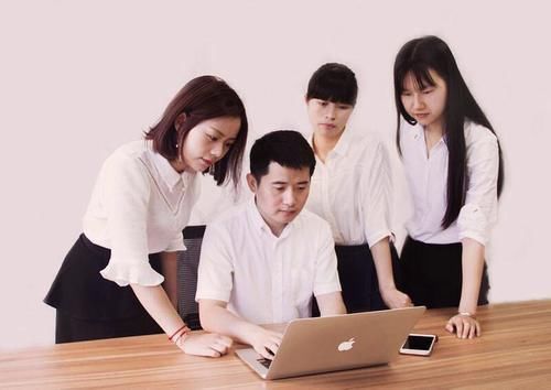 70后|孩子多的家庭,排行第几的孩子比较有出息呢?通常是家里的这个娃