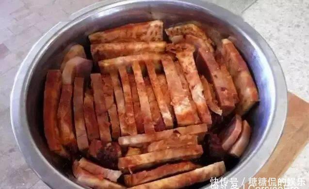 必备|芋头扣肉的家常做法，油而不腻，开胃下饭必备菜