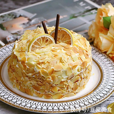这道柠檬焦糖蛋糕比米其林大厨做的还好吃