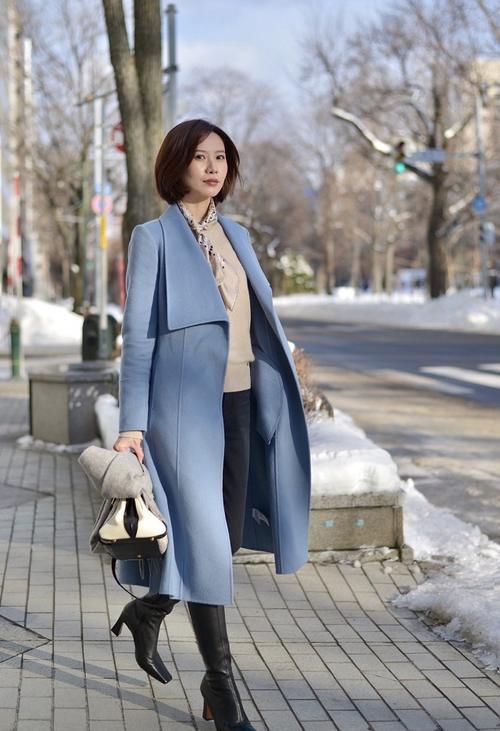 女人不管30还是40，少穿“花”衣服，多穿这4个高级色，洋气显白