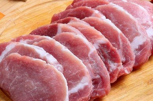 买猪肉,内行人专挑“这4个地方”的肉,新鲜美味,老板不敢忽悠