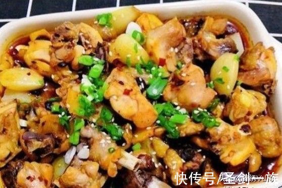 周末老家来了亲戚，婆婆下厨做了这些家常菜招待，大家都说太好吃