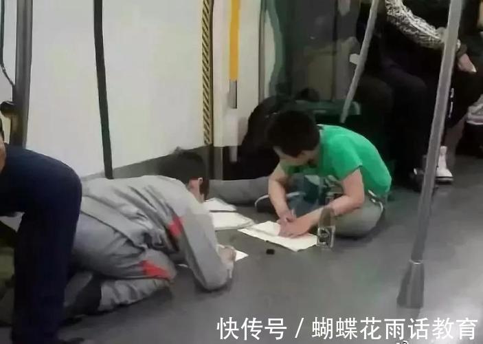 当家长|爸爸怒撕寒假作业,扔进浴缸,孩子边拣边痛哭!这只是孩子的错吗