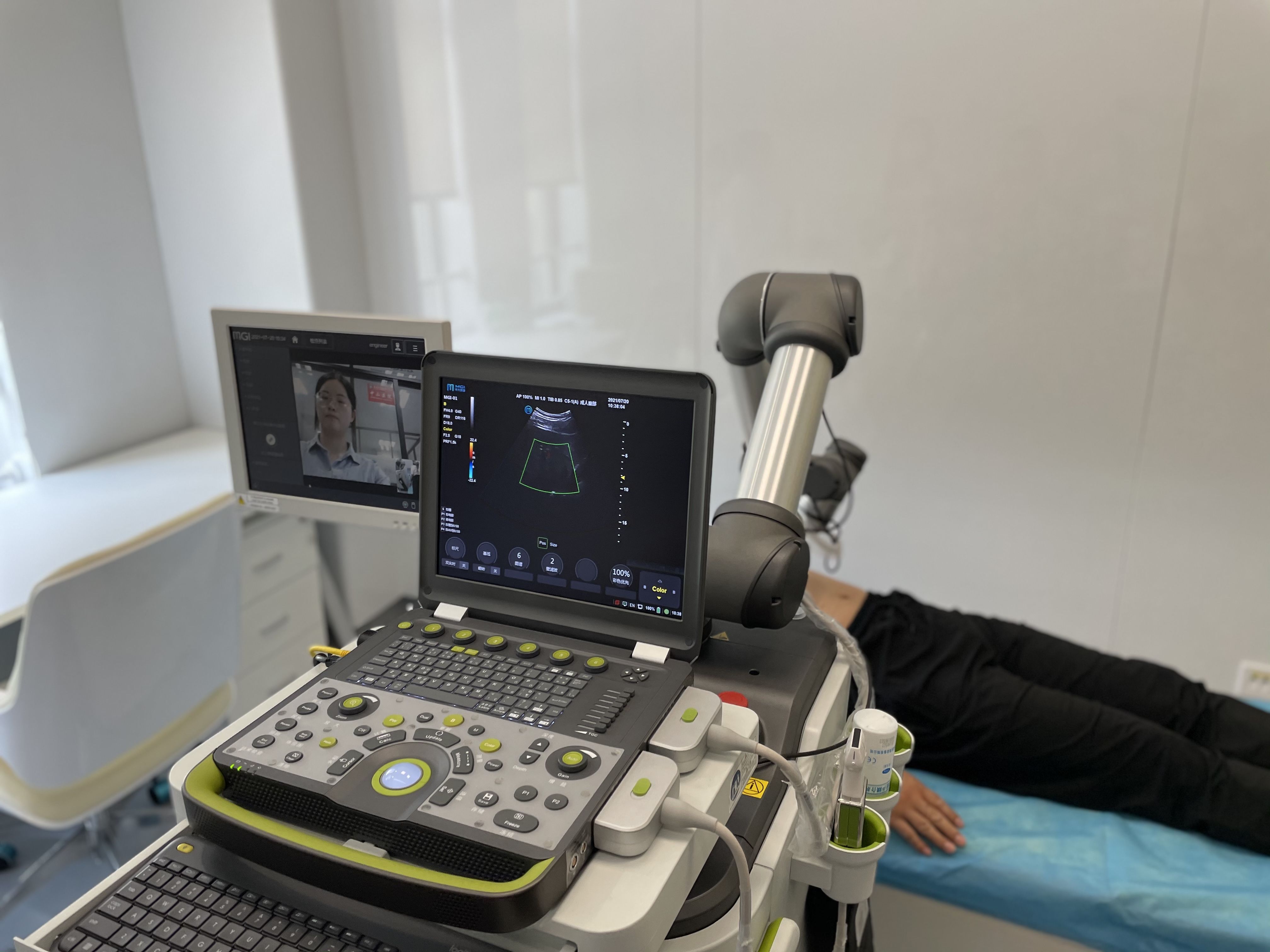 青浦|便捷就医的青浦样板：远程B超、“无墙医院”、居家“数字”照护……青浦数字健康城区建设提速