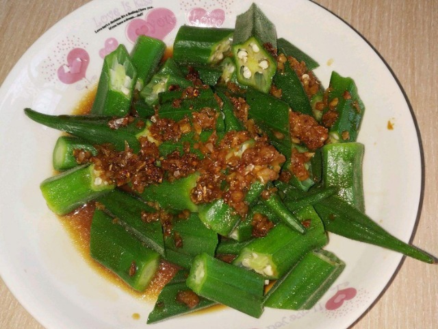 一把秋葵可当好几副“良药”,一周吃上几次,3大好处唾手可得