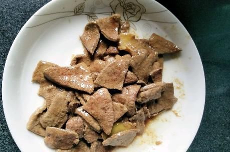 炒猪肝，别直接下锅炒，教你1招技巧，猪肝滑嫩入味，无腥味