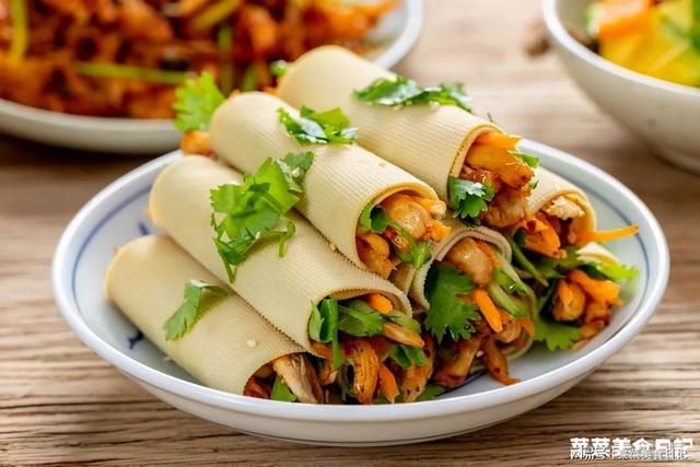 上过春晚的家常菜，10元一大盘，干香酥韧真上头