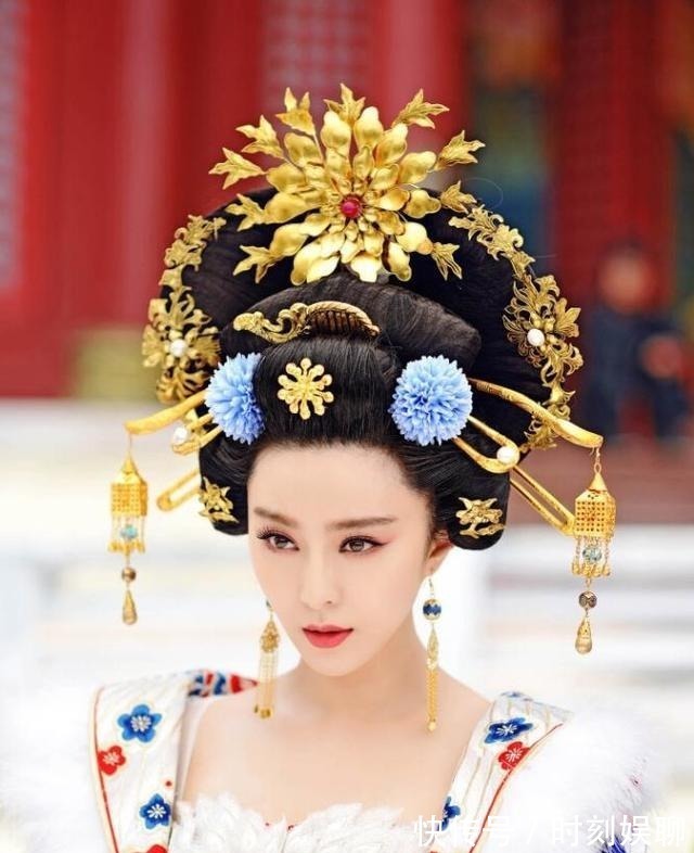 中国历史!武则天出上联:河里荷花和尚摘去何人戴,神童妙对下联成千古佳句