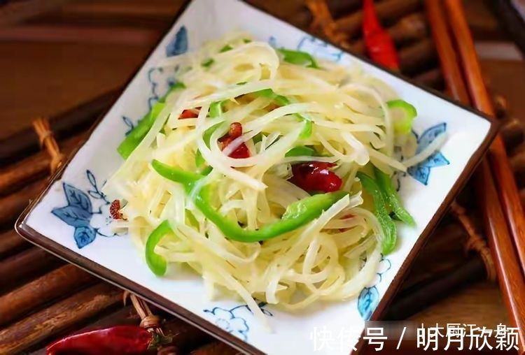 时机|炒土豆丝好不好吃，关键在于加醋的时机！这步做不对，难怪不好吃