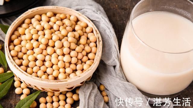 痛风|豆制品对尿酸的影响大吗高尿酸人群,痛风人群可不可以吃豆腐