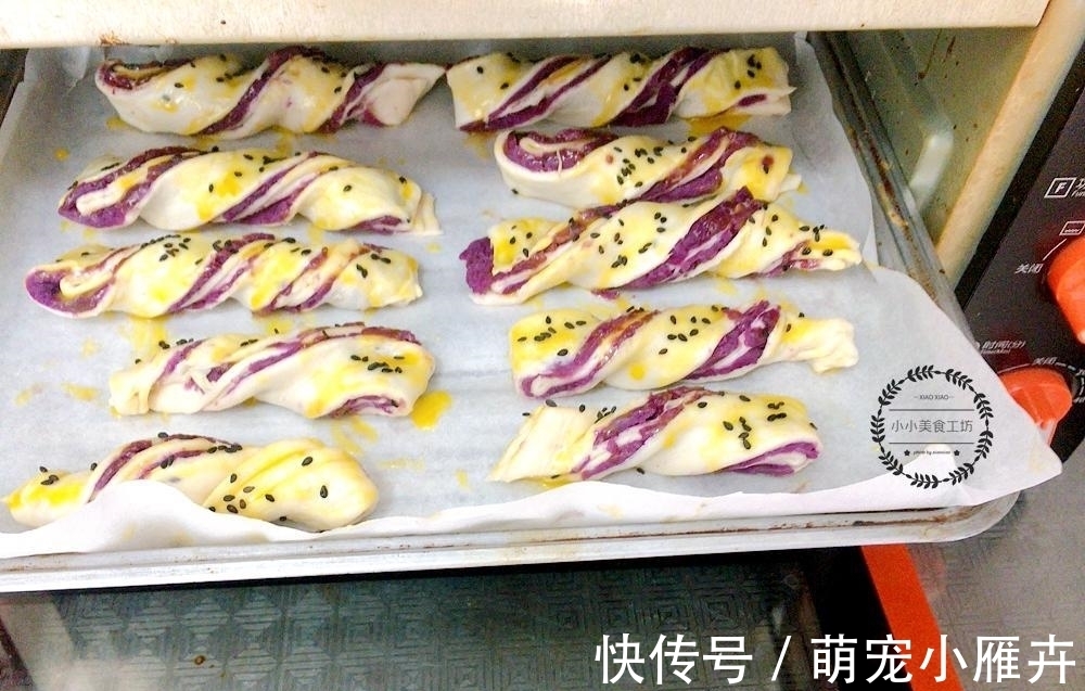 2个紫薯2张手抓饼,教你做美味紫薯卷,无水无油,香甜酥脆真好吃