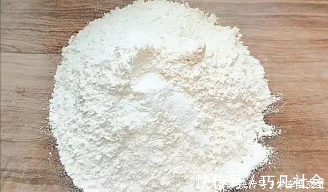 家庭版桃酥的做法分享，简单好做，油用植物油就行