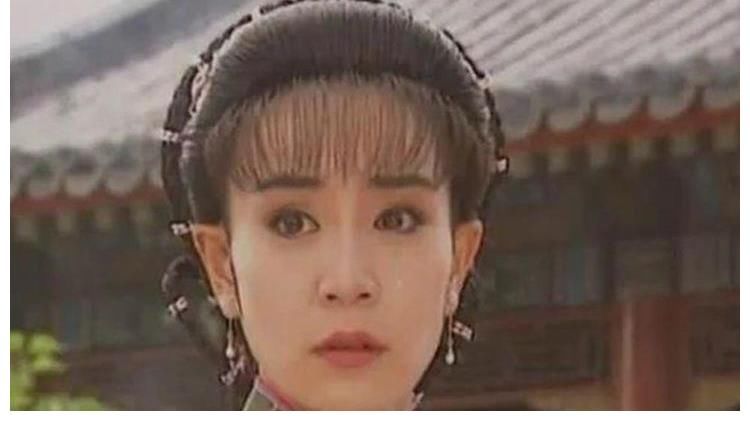 中国老龄协会|刘雪华的独居生活:24小时开着电视,为方便,请了保姆和司机