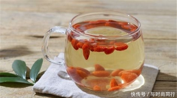 毫无用处|我喝了3年枸杞水,毫无用处!老中医:第一步就做错了