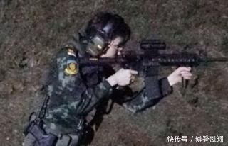 新贵妃&泰国贵妃诗妮娜照片发布后,让网站瘫痪,21张美照尽显传奇人生