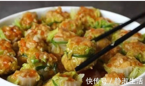 天冷了,家人就馋这道菜,十分钟蒸一锅