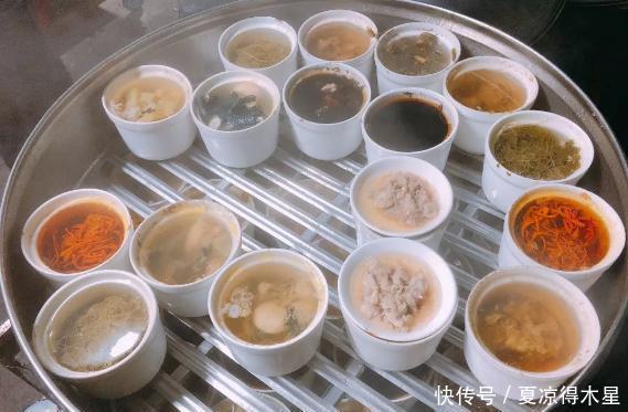 浓郁|一汤一饭,卤香浓郁汤料清甜,这家小店凭实力吸客无数