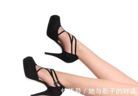 优雅 细高跟鞋可以有很多不同的变化, 展现优雅范儿!