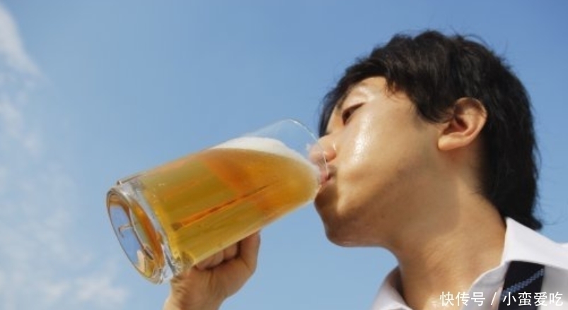 男人长期“滴酒不沾”,身体或许会发生这些变化?